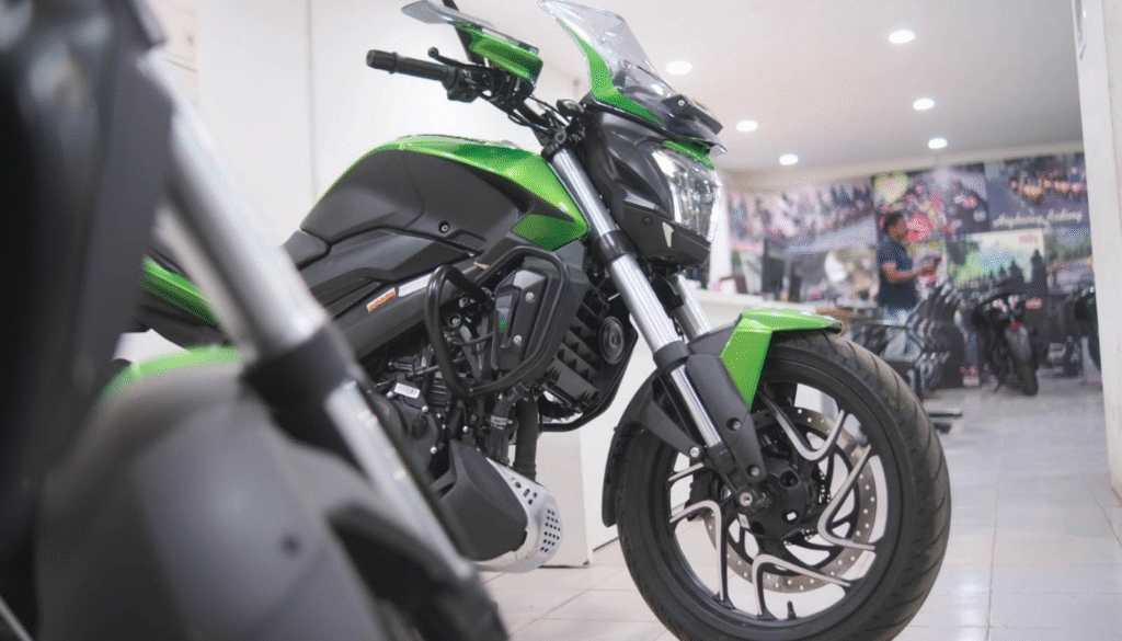 Bajaj Dominar 400 (2025): India’s Affordable Touring Powerhouse
